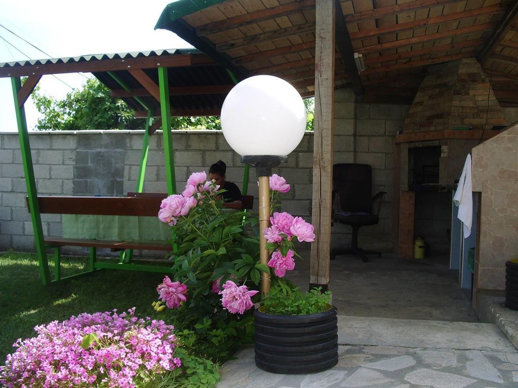 Enjoy Guest House Golden Sands Exterior foto