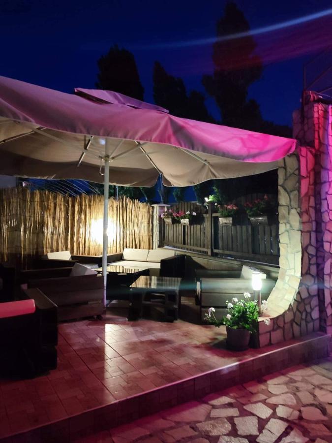 Enjoy Guest House Golden Sands Exterior foto