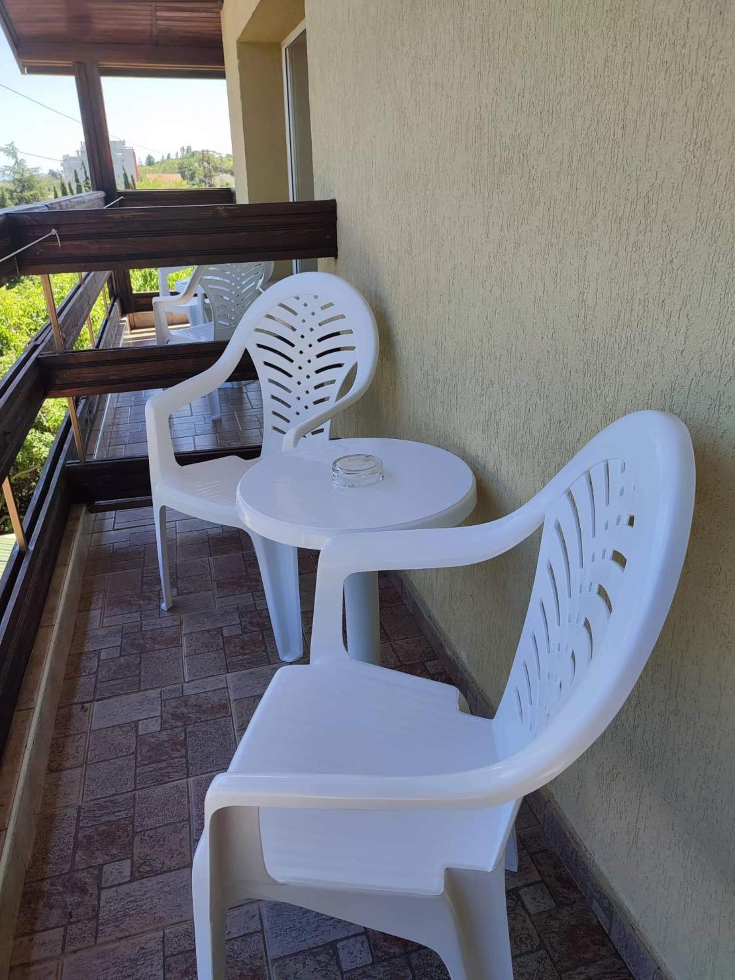 Enjoy Guest House Golden Sands Exterior foto