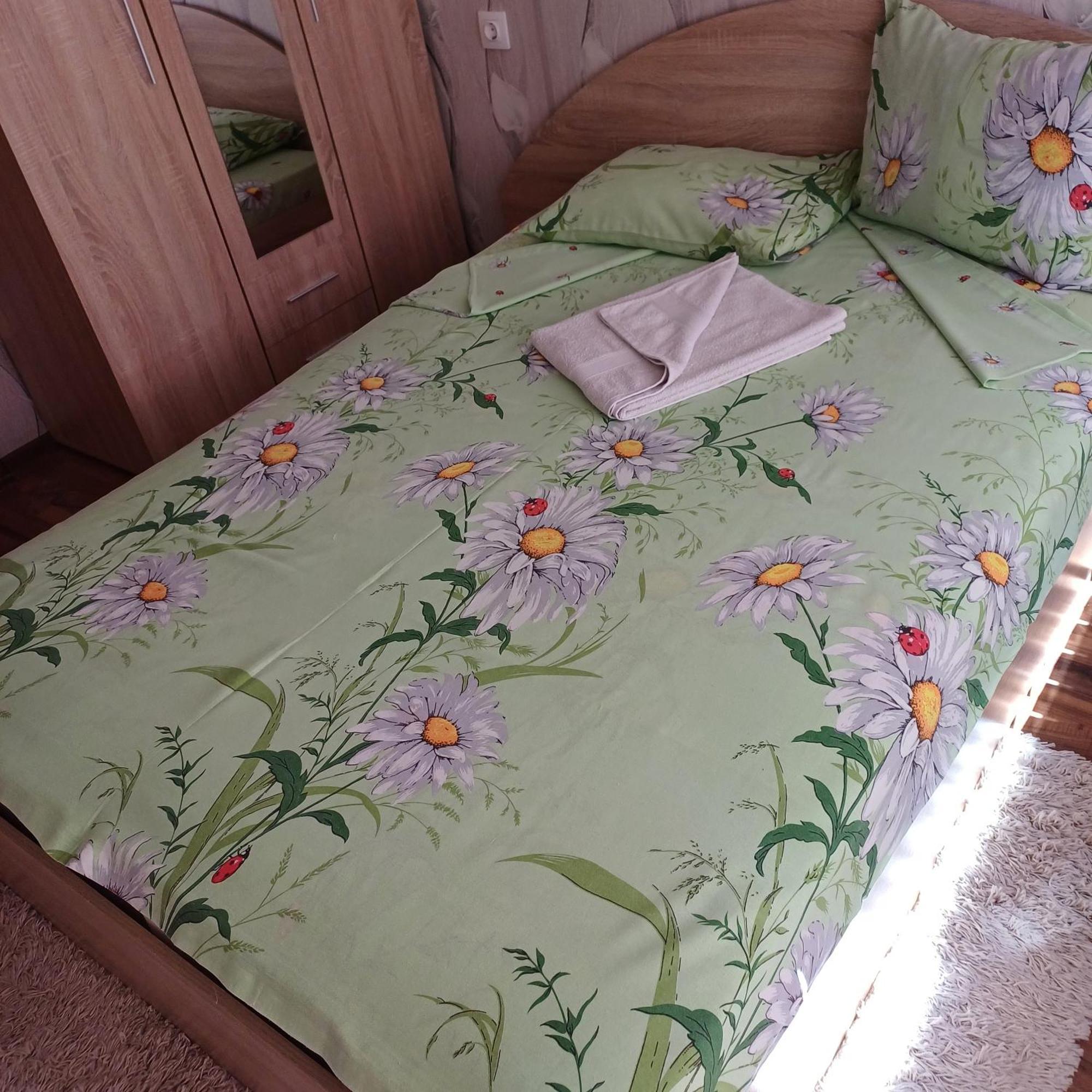 Enjoy Guest House Golden Sands Habitación foto